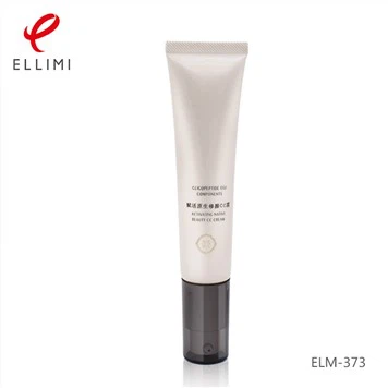 צינור פלסטיק לקוסמטיקה עם כובע משאבה